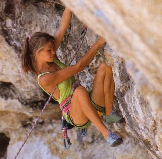 rock climbing girls 18
