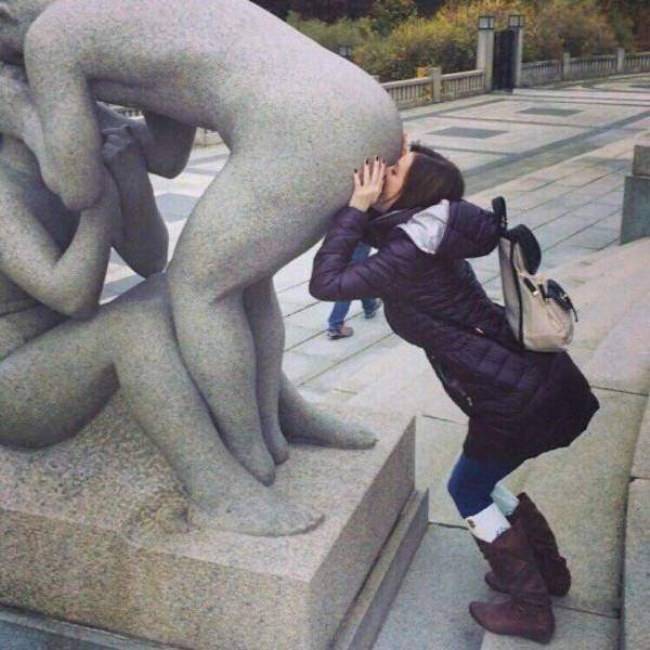 statues.