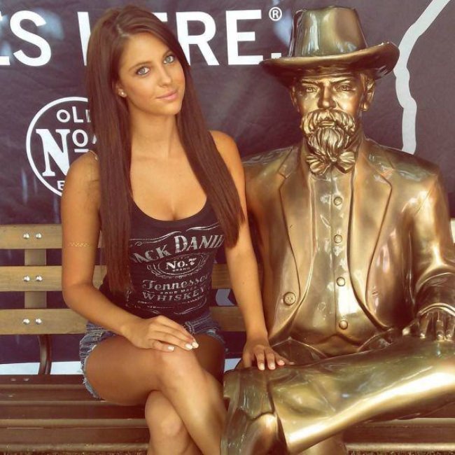 statues.