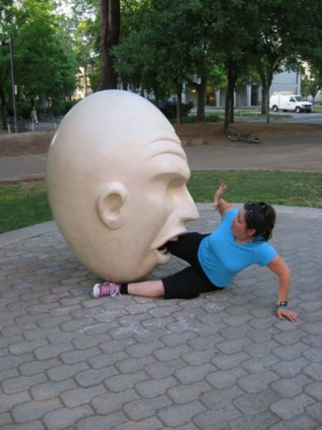 statues.