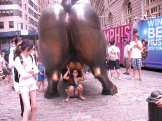 statues.