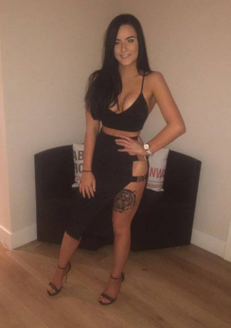 Ladies with nice Tattoos