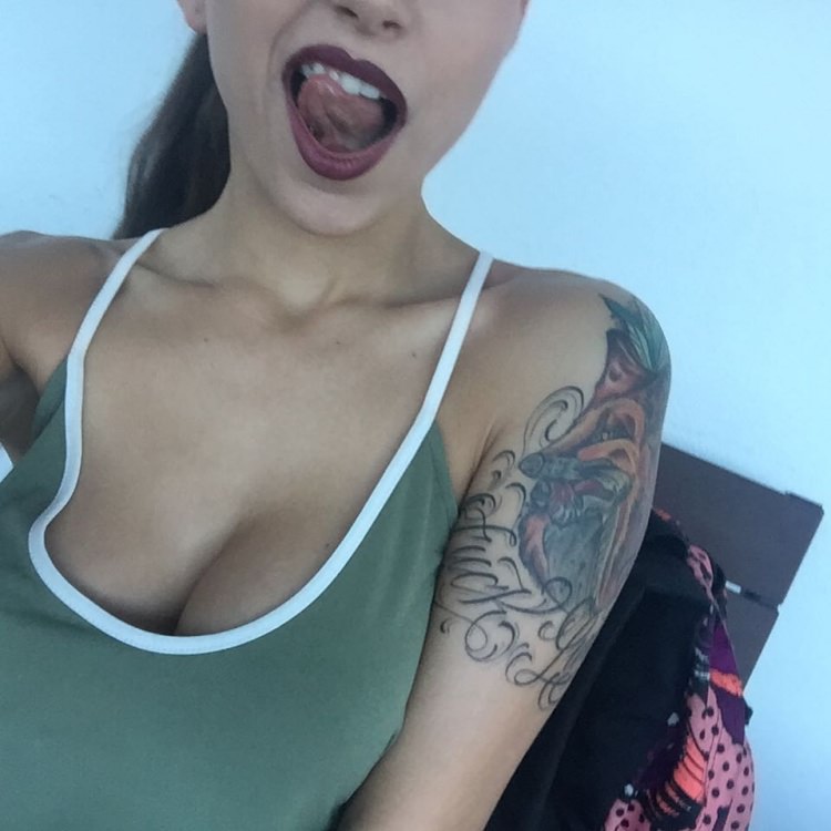 Stick your Tongue out