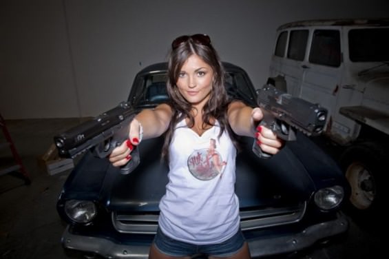 Girls with Guns 23