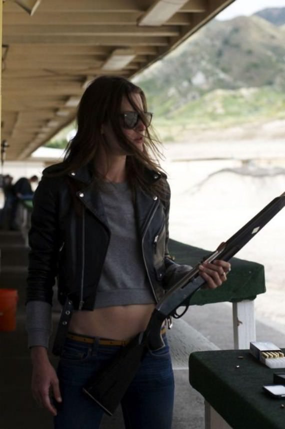 girls with guns 12