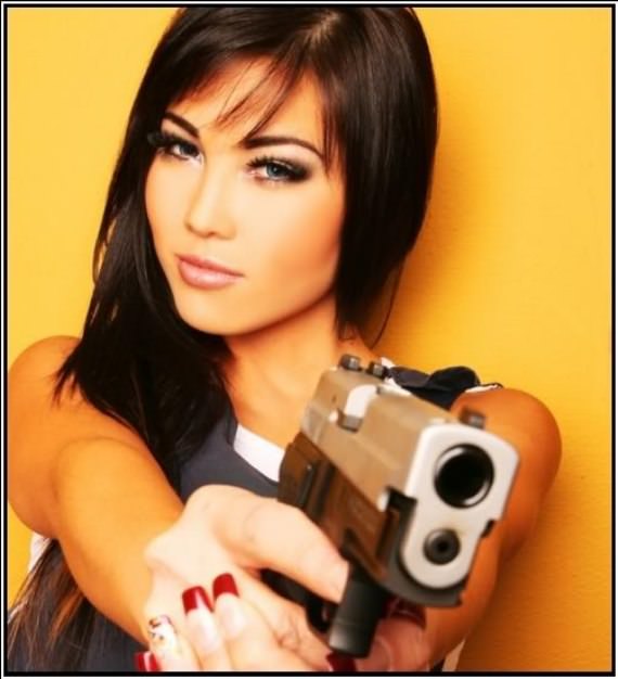 girls with guns 12