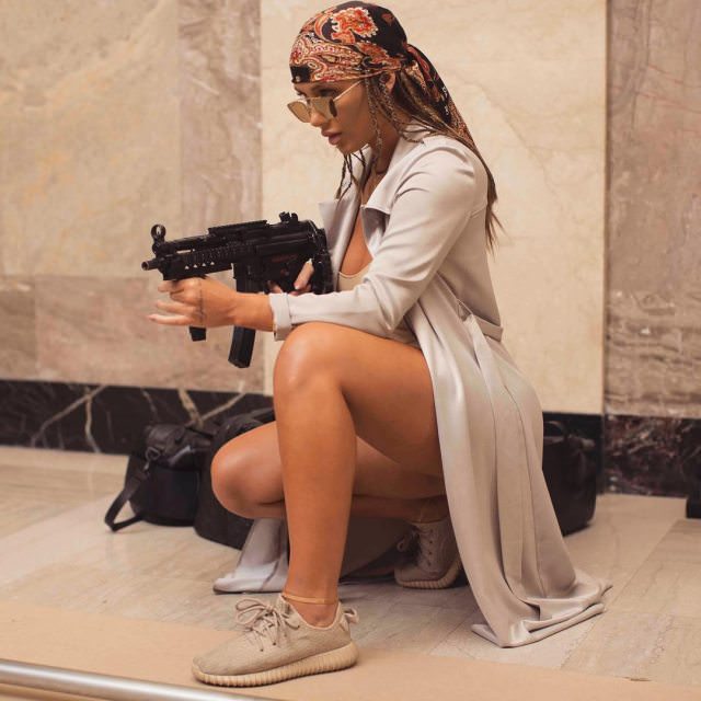 guns
