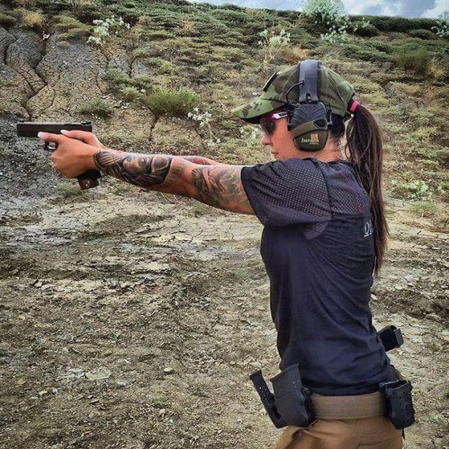 girls with guns