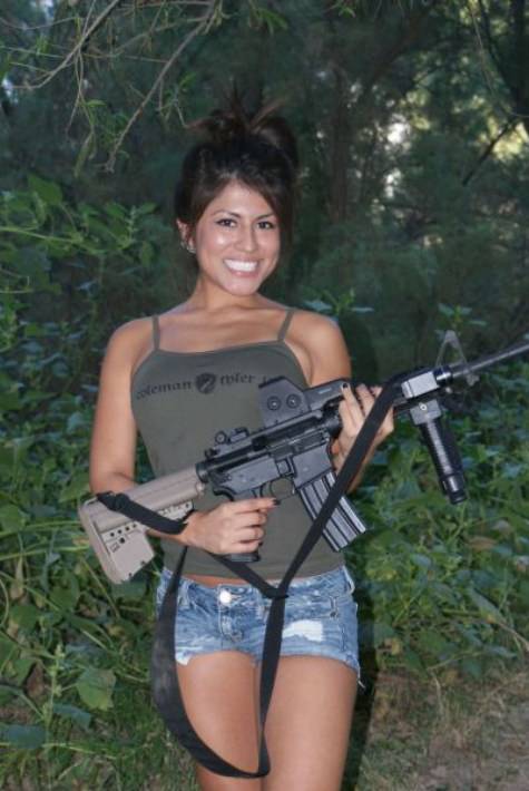 Girls with Guns 17