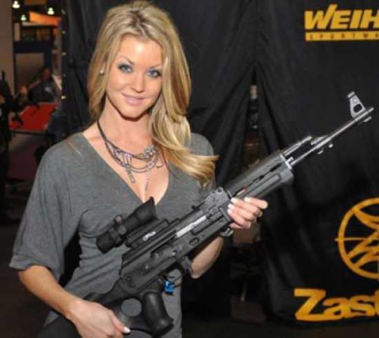 Girls with Guns 19