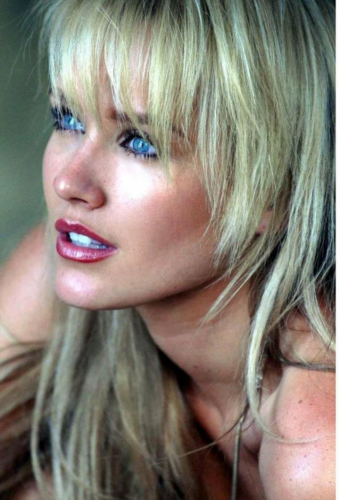 Nicky Whelan