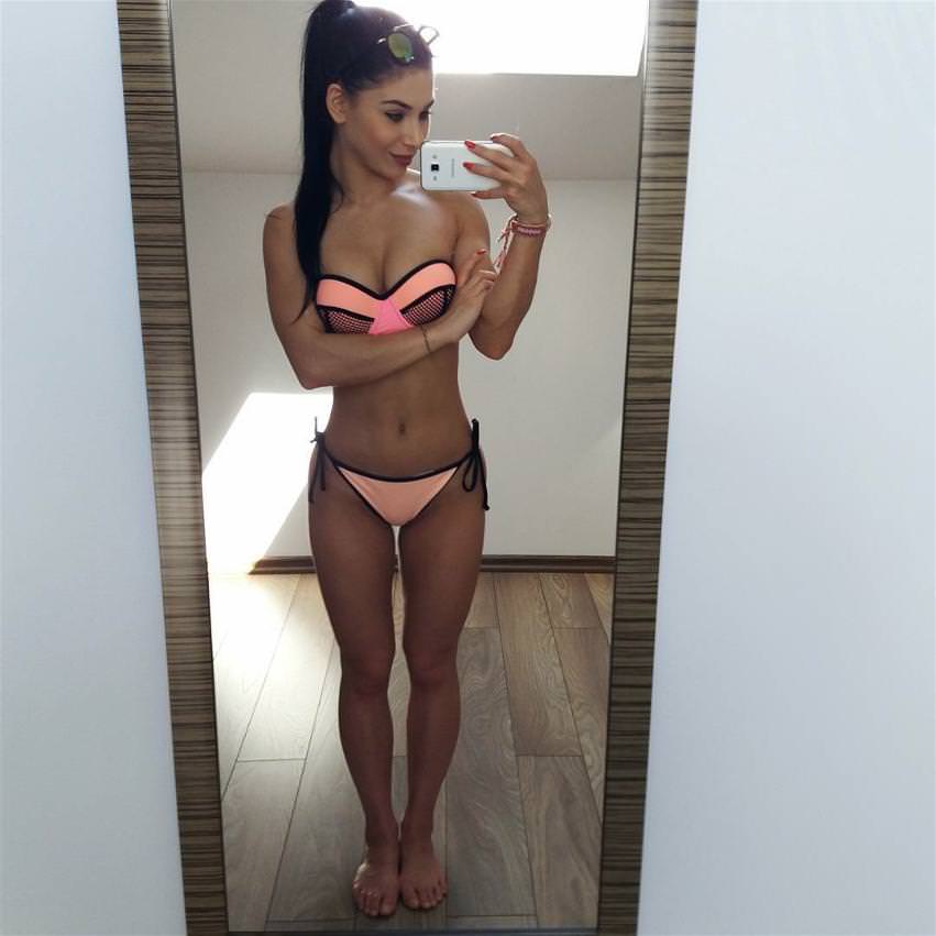 Kasia Kaoir