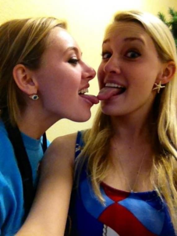 Piercing gym stepmom licking