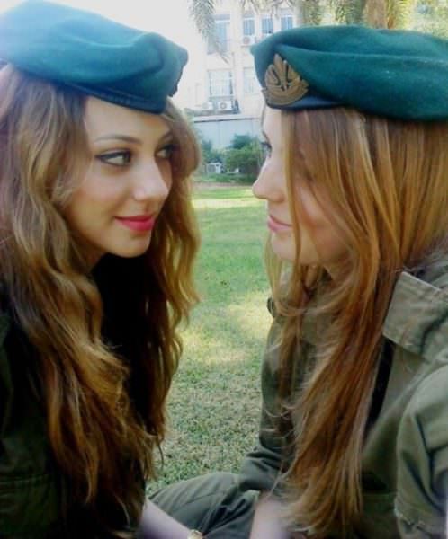 Israeli Defense Female Soldiers 8