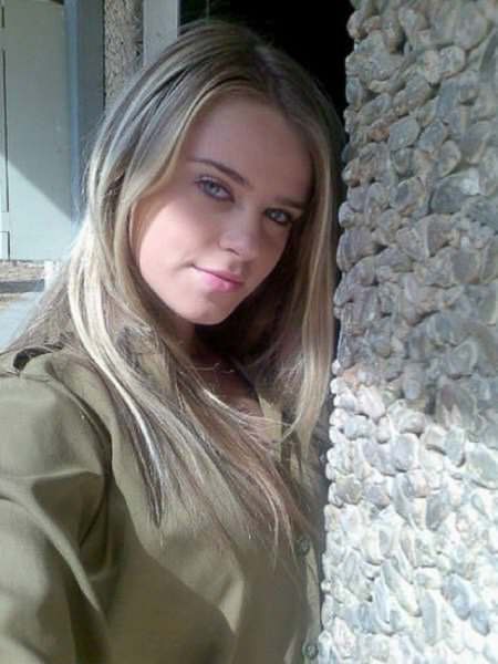 Israeli Defense Female Soldiers 10