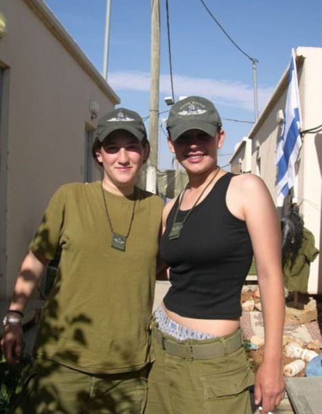 Israeli Defense Female Soldiers 22