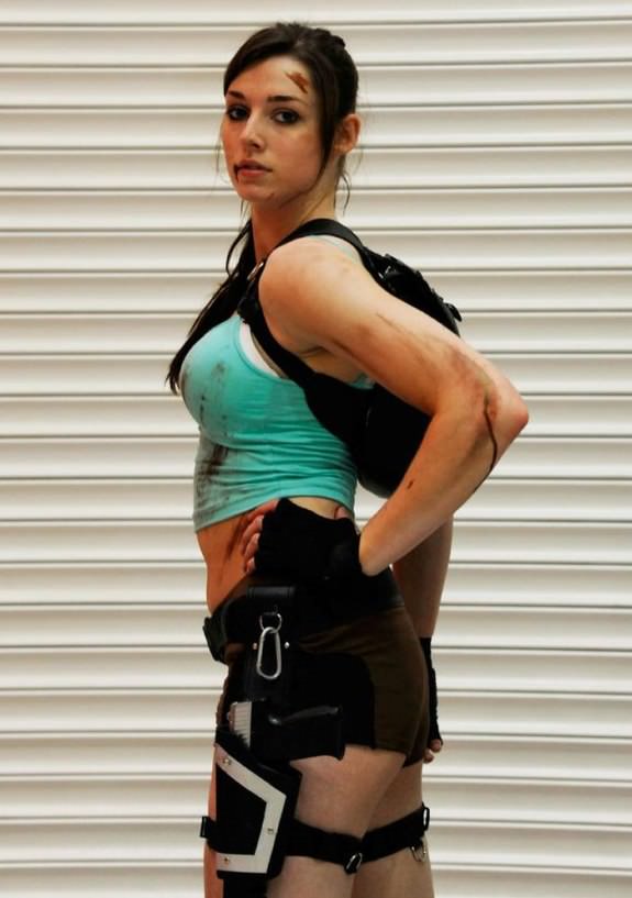 lara croft cosplay