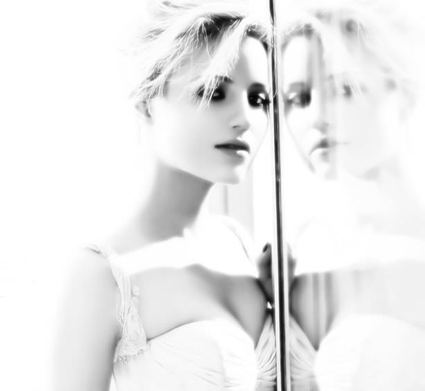 Dianna-Agron