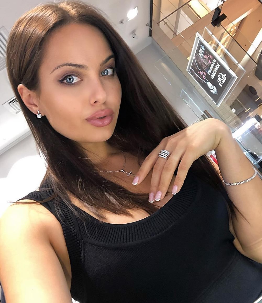  Regina Kova