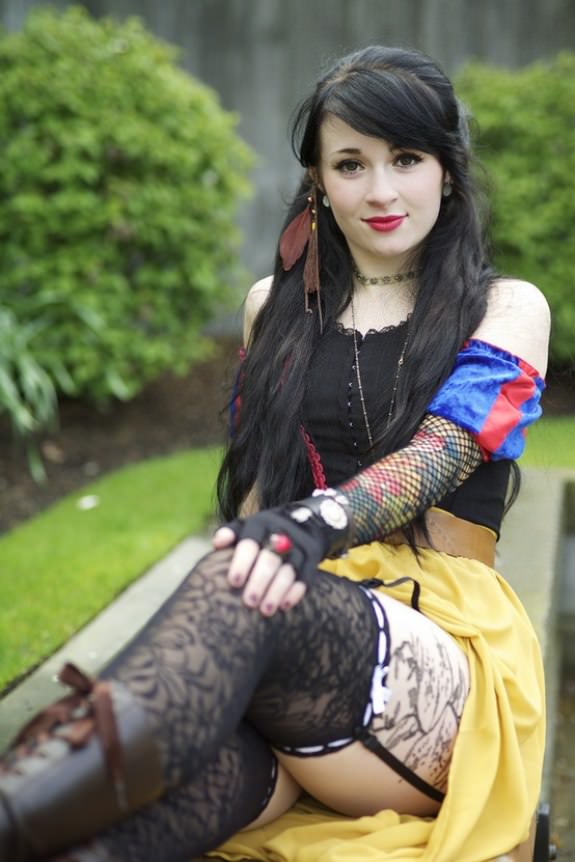 snow white cosplay