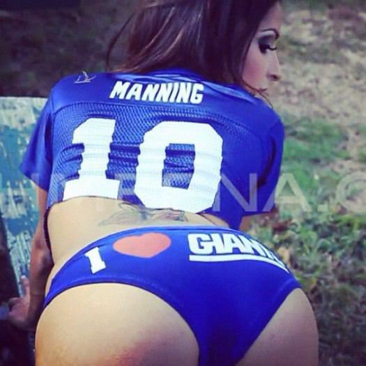 Hottest Giants and Patriots Superbowl Fans 2