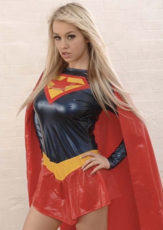 Supergirl Picdump 2.