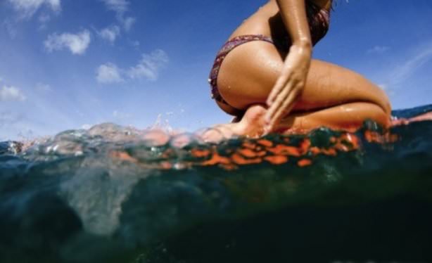 surfer girls