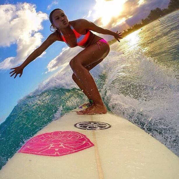 surfer girls