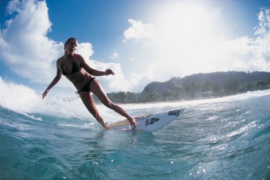 Girls Surfing 20