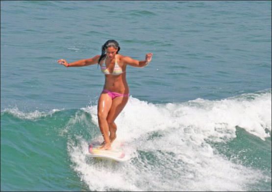 Girls Surfing 6