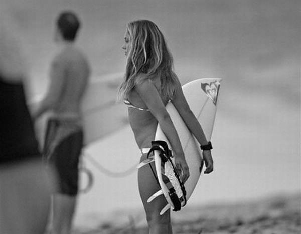 surfer girls