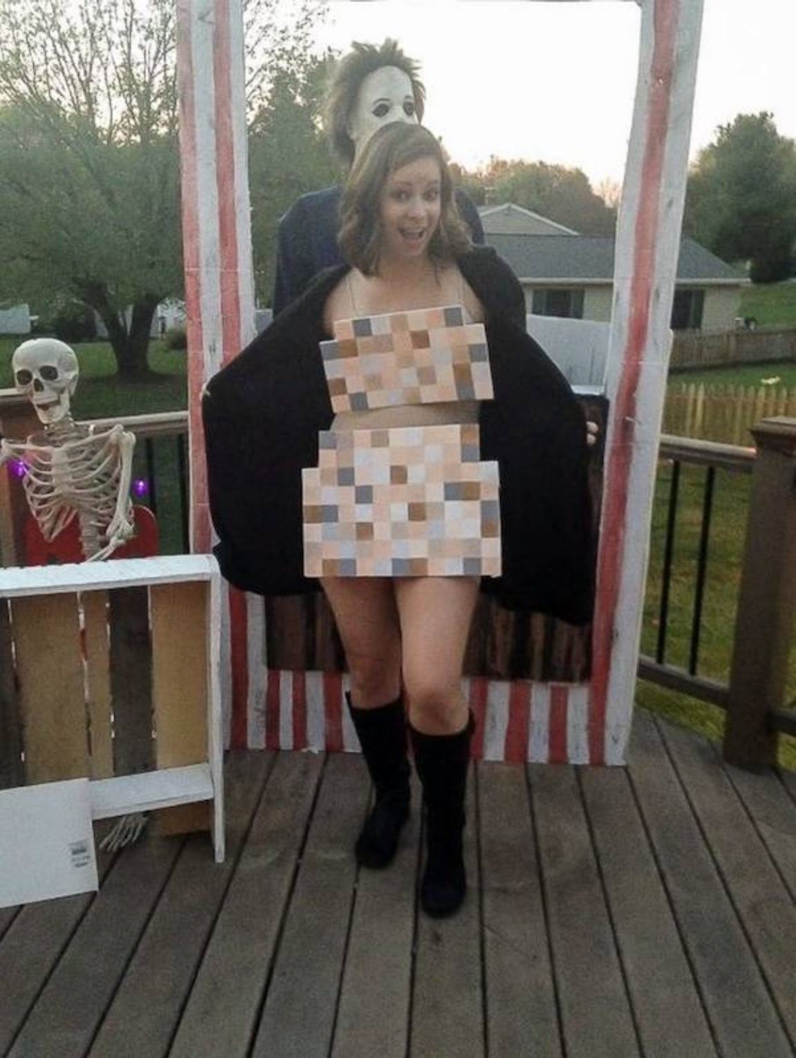 Costume