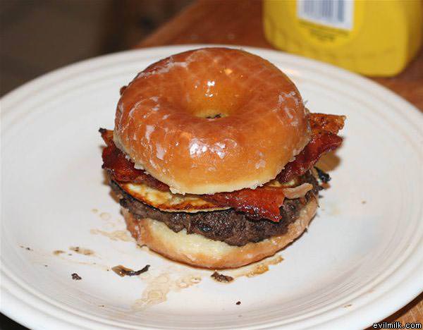 Donut Bacon Cheasburger Mmmm