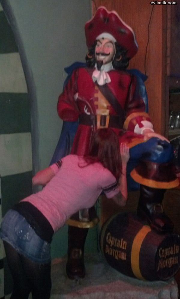 Free Captain Morgan