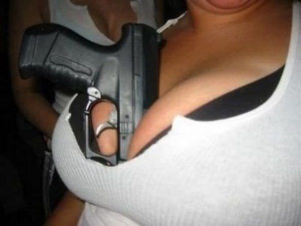 Girls With Guns Picdump