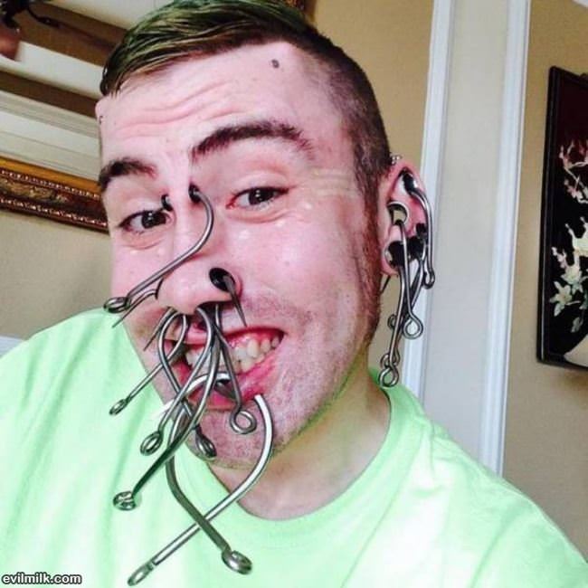Hooked An Idiot