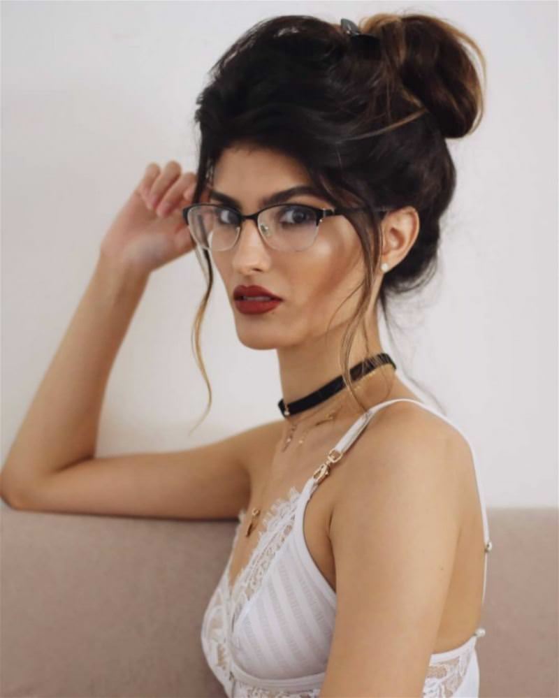 Nice Lipstick GIFDUMP 6