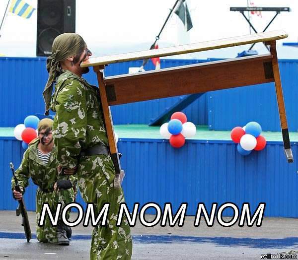 Nom Nom Table