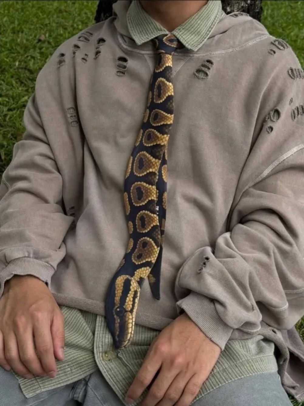 Nw Tie