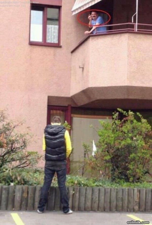 Photobomb Win