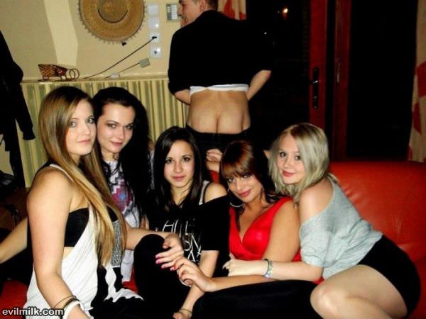 Photobomber Level Expert
