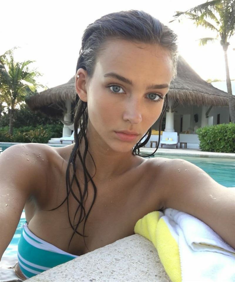 Rachel Cook   GIFDUMP  