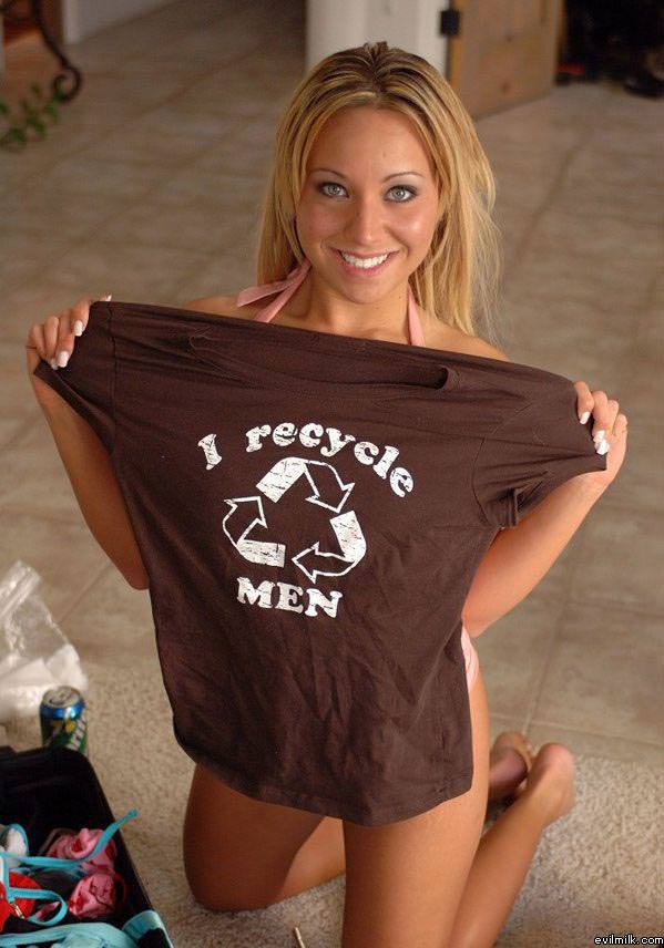 Shes A Slut .. Bong