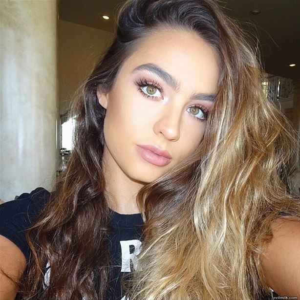 Sommer Ray