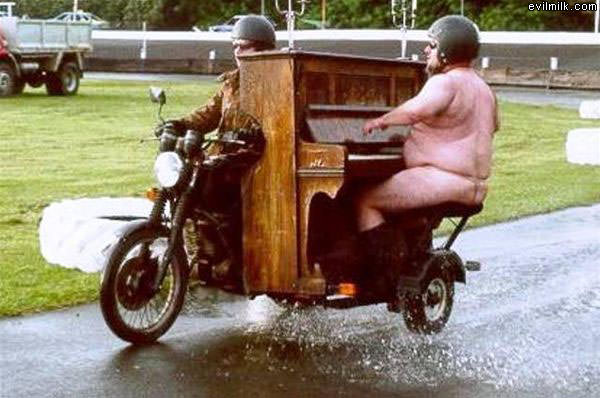 Traveling Piano Man