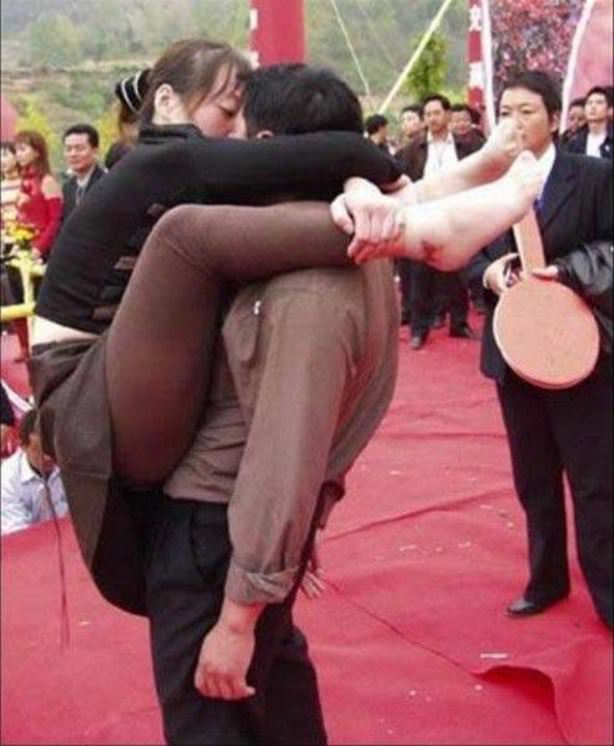 Weird Overflow Asian Edition 14