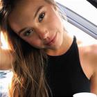 Alexis Ren