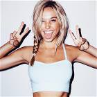 Alexis Ren