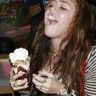 Hannah Om Nom Nom