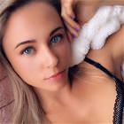 Sarah Houchens GIFDUMP